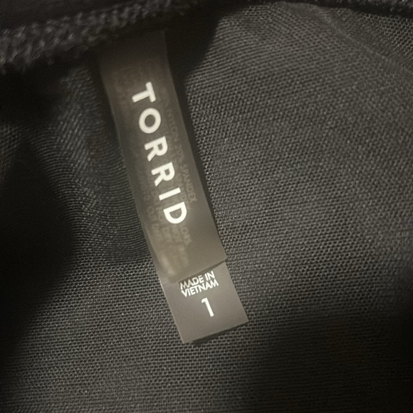 🆕 Torrid High Rise Tummy Control Black Ruched Swim Bathing Suit Bottom 1X💕 - Picture 4 of 9